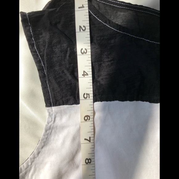 3 for $20❤️ Black and White Ann Taylor Top - Picture 6 of 7